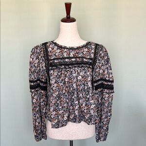 NWOT Women’s American Eagle Outfitters Black Lace Floral Tie Back Long Sleeve